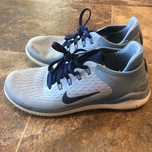 Blue womens Nike free runs 2018